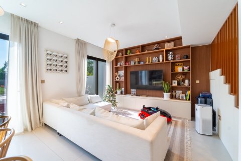 Купить таунхаус в Tilal Al Ghaf, Дубай: 3 спальни, 199м², № 97093 - фото 14