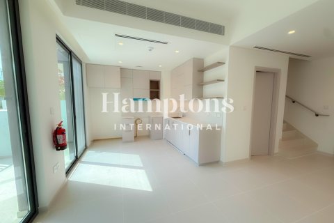 Снять в аренду таунхаус в Arabian Ranches 3, Дубай: 3 спальни, 127.55581900м², № 123710 - фото 6