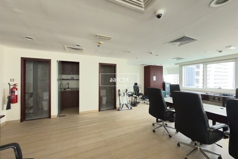 Office in Jumeirah Lake Towers, Dubai 116.9 sq.m. № 50947 - photo 4