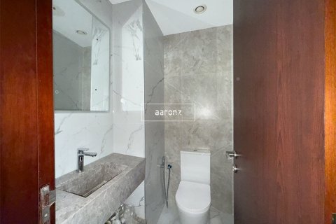 Office in Jumeirah Lake Towers, Dubai 116.9 sq.m. № 50947 - photo 8