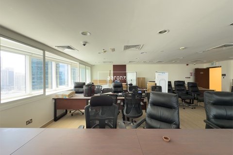 Office in Jumeirah Lake Towers, Dubai 116.9 sq.m. № 50947 - photo 3