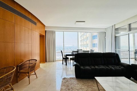 Apartamento en Jumeirah Lake Towers, Dubai, 2 dormitorios, 188.6 m², № 50949 - foto 3