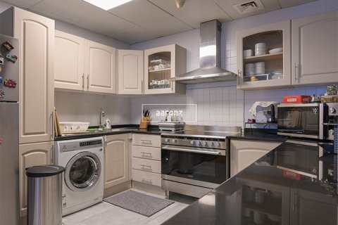 Apartamento en Jumeirah Lake Towers, Dubai, 2 dormitorios, 122.1 m², № 50950 - foto 10