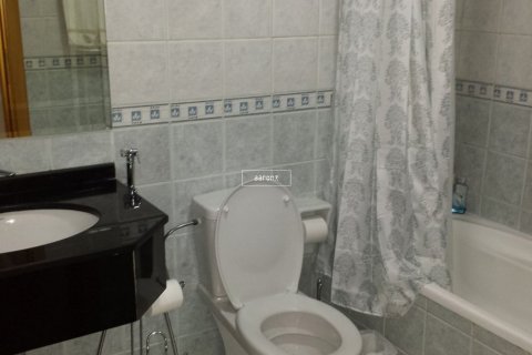 Apartment in Jumeirah Lake Towers, Dubai 2 bedrooms, 122.1 sq.m. № 50950 - photo 12