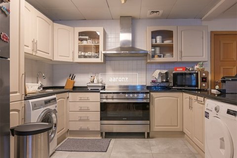 Apartamento en Jumeirah Lake Towers, Dubai, 2 dormitorios, 122.1 m², № 50950 - foto 11