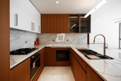 Apartment in Palm Jumeirah, Dubai 3 bedrooms, 188 sq.m. № 3745 - photo 28