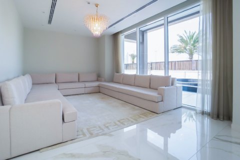 Villa en Emirates Hills, Dubai, 7 dormitorios, 975 m², № 3755 - foto 4