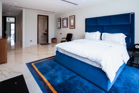 Villa en Emirates Hills, Dubai, 7 dormitorios, 975 m², № 3755 - foto 12