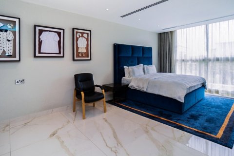 Villa en Emirates Hills, Dubai, 7 dormitorios, 975 m², № 3755 - foto 13