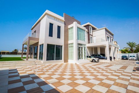 Villa en Emirates Hills, Dubai, 7 dormitorios, 975 m², № 3755 - foto 29