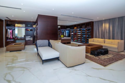 Villa en Emirates Hills, Dubai, 7 dormitorios, 975 m², № 3755 - foto 16