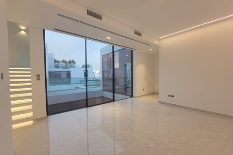 Villa in Al Barari, Dubai 5 bedrooms, 616 sq.m. № 3756 - photo 17