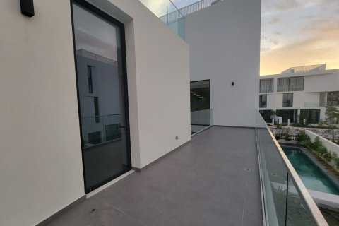 Villa in Al Barari, Dubai 5 bedrooms, 616 sq.m. № 3756 - photo 6
