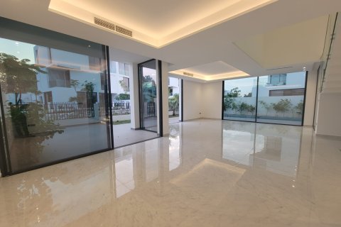 Villa in Al Barari, Dubai 5 bedrooms, 616 sq.m. № 3756 - photo 7