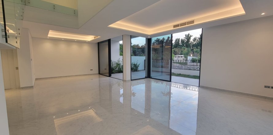 Villa in Al Barari, Dubai 5 bedrooms, 616 sq.m. № 3756