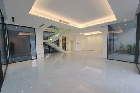 Villa in Al Barari, Dubai 5 bedrooms, 616 sq.m. № 3756 - photo 5