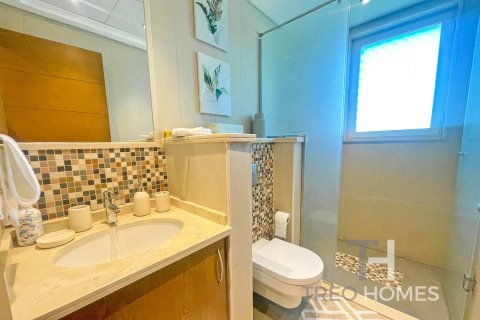 Villa in Regional, Jumeirah Park, Dubai 4 bedrooms, 403 sq.m. № 16295 - photo 23