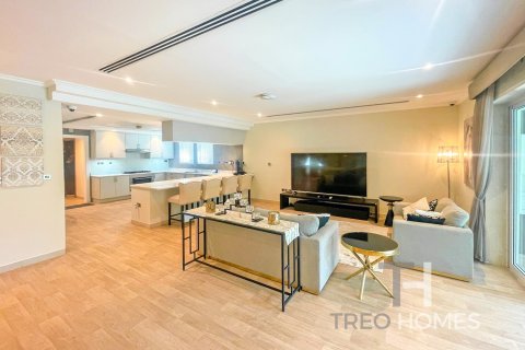 Villa in Regional, Jumeirah Park, Dubai 4 bedrooms, 403 sq.m. № 16295 - photo 13