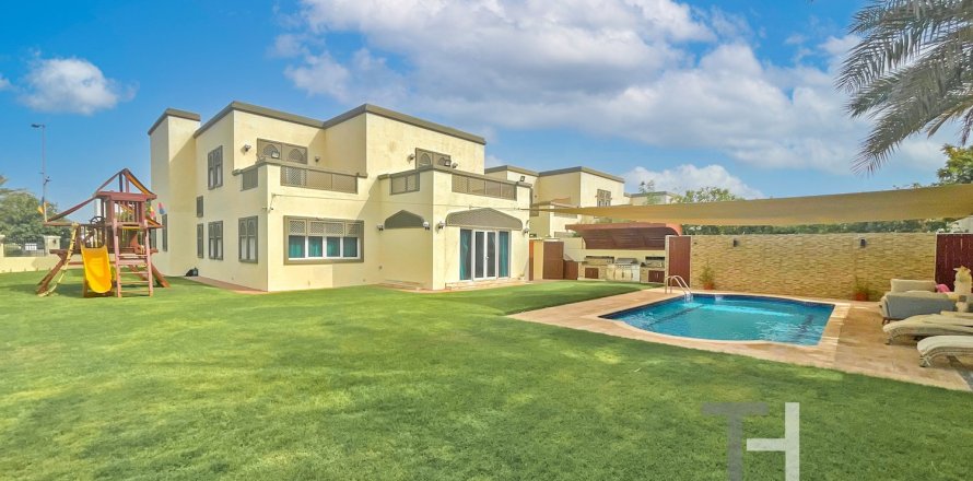 Villa in Regional, Jumeirah Park, Dubai 4 bedrooms, 403 sq.m. № 16295