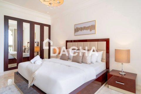 Apartment in Grandeur Residences, Palm Jumeirah, Dubai 2 bedrooms, 163 sq.m. № 105044 - photo 24