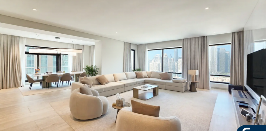 شقة في BURJ VIEWS في وسط مدينة دبي, دبي 3 غرف نوم, 231 م² رقم 88959