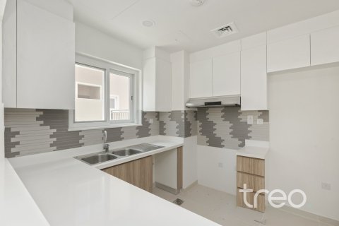 Townhouse in Dubai 4 bedrooms, 205.59 sq.m. № 119521 - photo 7