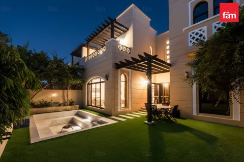 تاون هاوس في دبي 4 غرف نوم, 303.7 م² رقم 71521 - صورة 1