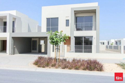 Villa in Dubai Hills Estate, Dubai 3 bedrooms, 427 sq.m. № 94915 - photo 8