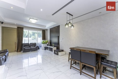 Villa en Dubai, 3 dormitorios, 159.3 m², № 77842 - foto 4