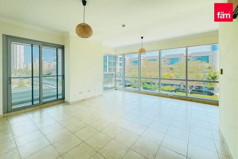 Apartment in The Views, Dubai 2 bedrooms, 127.9 sq.m. № 96516