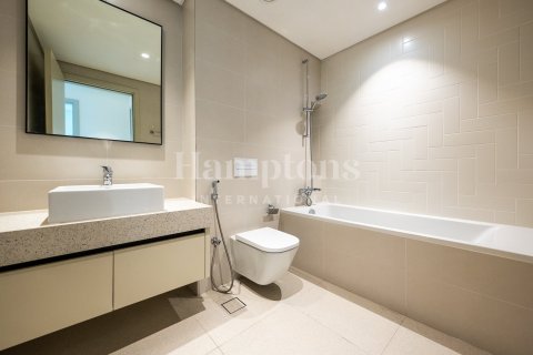 Apartment in Dubai Harbour, Dubai 1 bedroom, 68.98976780 sq.m. № 12458 - photo 17