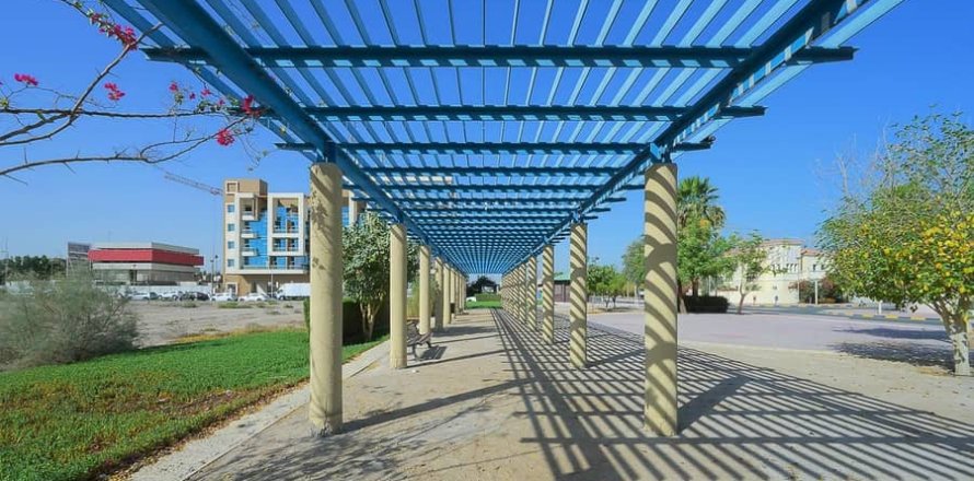 Villa in Jumeirah Village Triangle, Dubai 4 bedrooms, 325 sq.m. № 57017