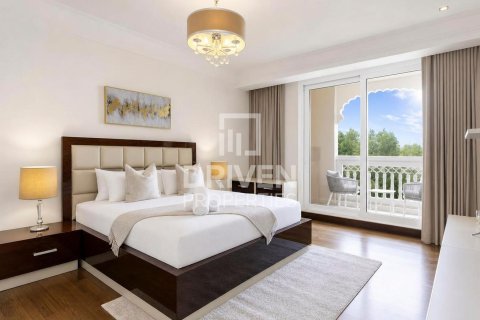 Apartamento en The Crescent, Palm Jumeirah, Dubai, 2 dormitorios, 163.23 m², № 140598 - foto 3