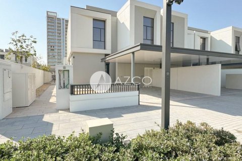 Adosado en Murooj Al Furjan, Al Furjan, Dubai, 4 dormitorios, 335.9 m², № 37754 - foto 1