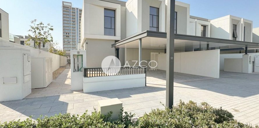 Adosado en Murooj Al Furjan, Al Furjan, Dubai, 4 dormitorios, 335.9 m², № 37754