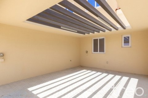Villa à Dubai, 2 chambres, 166.2 m², № 119590 - photo 11