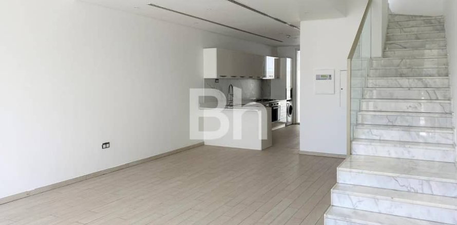 Adosado en Jumeirah Village Circle, Dubai, 3 dormitorios, 130 m², № 24964