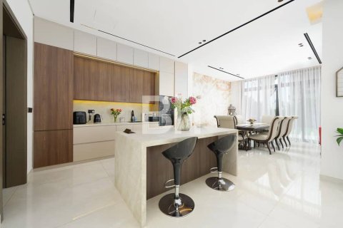 Villa en Jumeirah Park, Dubai, 7 dormitorios, 757 m², № 24963 - foto 17