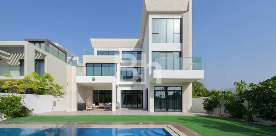 Villa en Jumeirah Park, Dubai, 7 dormitorios, 757 m², № 24963