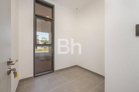 Townhouse in Arabian Ranches 3, Dubai 3 bedrooms, 146 sq.m. № 24982 - photo 22