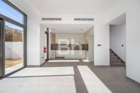 Townhouse in Arabian Ranches 3, Dubai 3 bedrooms, 146 sq.m. № 24982 - photo 29