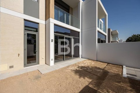 Townhouse in Arabian Ranches 3, Dubai 3 bedrooms, 146 sq.m. № 24982 - photo 24