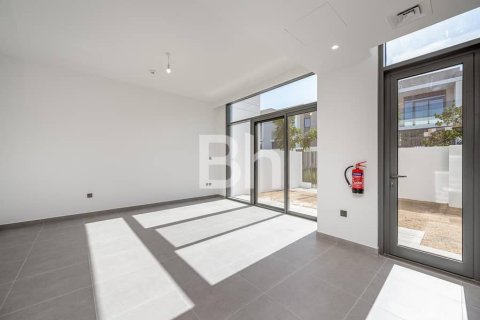 Townhouse in Arabian Ranches 3, Dubai 3 bedrooms, 146 sq.m. № 24982 - photo 23
