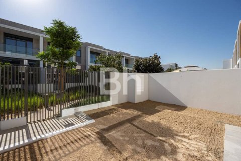 Townhouse in Arabian Ranches 3, Dubai 3 bedrooms, 146 sq.m. № 24982 - photo 25