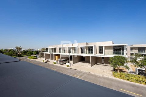 Townhouse in Arabian Ranches 3, Dubai 3 bedrooms, 146 sq.m. № 24982 - photo 19