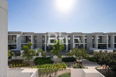Townhouse in Arabian Ranches 3, Dubai 3 bedrooms, 146 sq.m. № 24982 - photo 9
