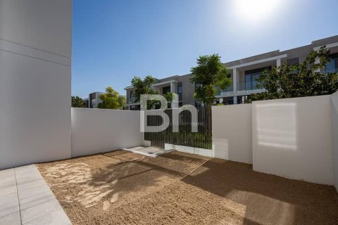 Townhouse in Arabian Ranches 3, Dubai 3 bedrooms, 146 sq.m. № 24982 - photo 26