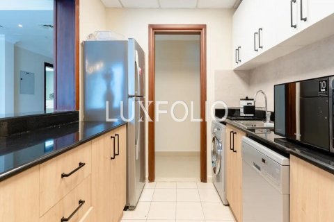 Apartment in Dubai Marina, Dubai 2 bedrooms, 122 sq.m. № 46173 - photo 12