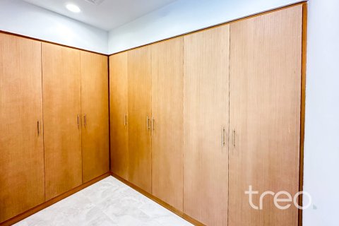 Снять в аренду таунхаус в Дубае: 4 спальни, 216.74м², № 119904 - фото 21