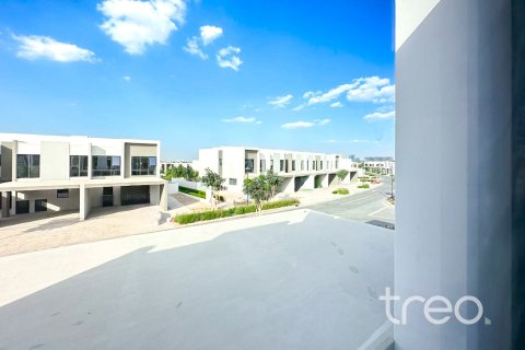 Снять в аренду таунхаус в Дубае: 4 спальни, 216.74м², № 119904 - фото 25